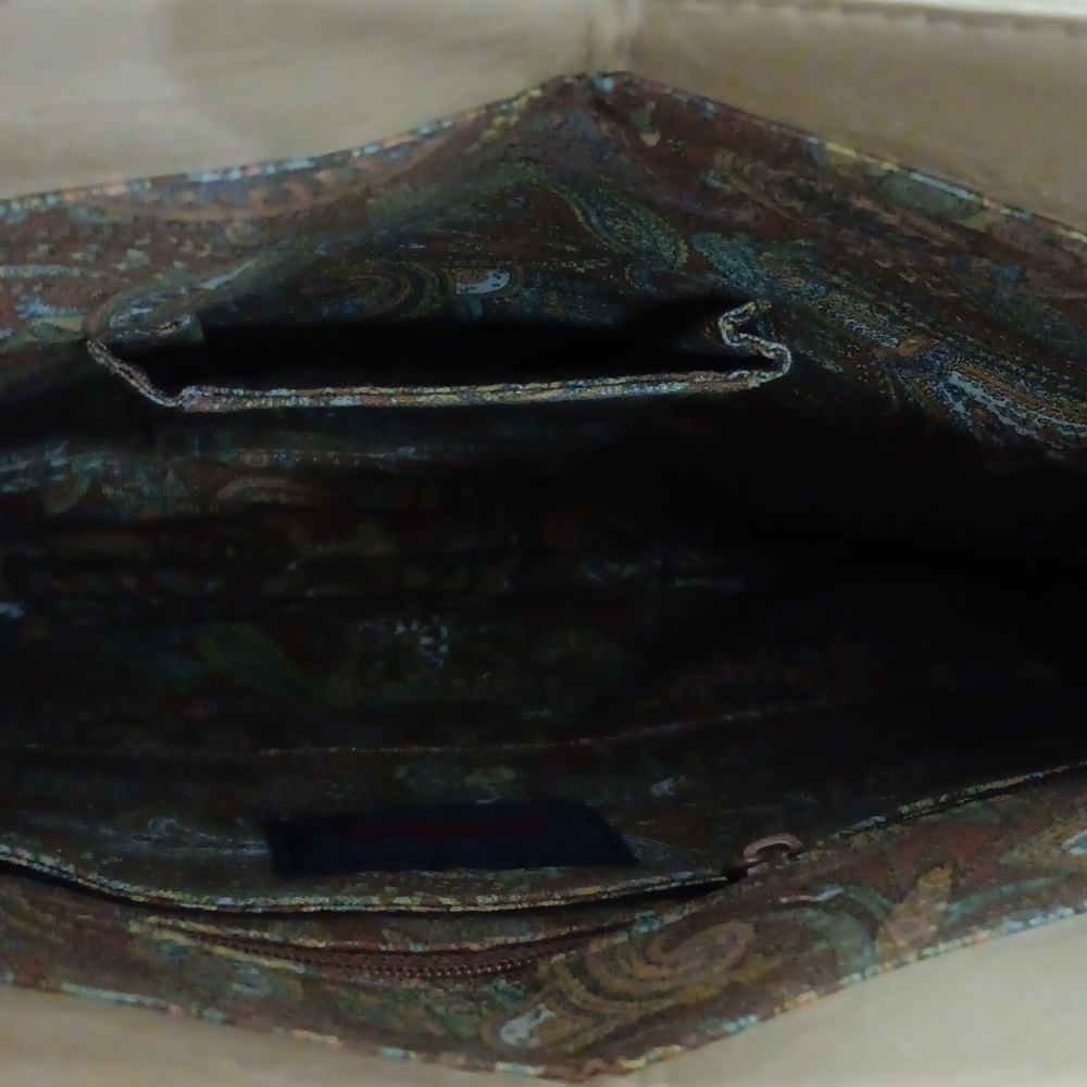 HOBO - Picture 4 of 5